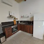 Gunlayer - Flat 3 Apartment