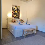 Gunlayer - Flat 3 Apartment *